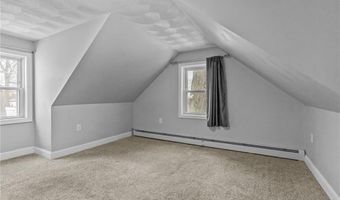 84 Phillip Ave, Cumberland, RI 02864