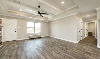 155 Lloyd Henderson Dr, Beebe, AR 72012