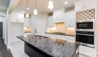 1930 Lordsburg Ct, Bentonville, AR 72713