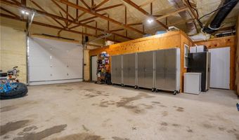 23058 160th St, Altamont, MO 64620