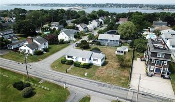 117 Wolcott Ave, Middletown, RI 02842