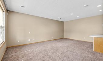 6637 Lamplight Dr, Albertville, MN 55301
