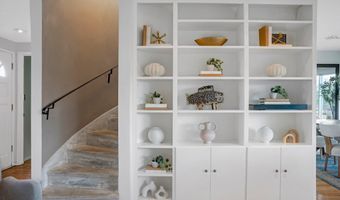 8615 Skyline Dr, Los Angeles, CA 90046