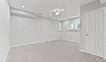 3004 S GLEBE Rd, Arlington, VA 22206