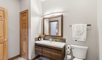6040 White Ash Ct, Avon, IN 46123