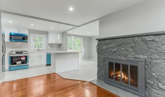 7 Mondamin Rd, Alloway, NJ 07422