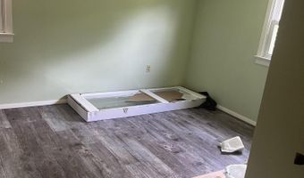 48 Burr St, Barnegat, NJ 08005