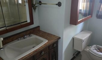 1306 1st St, Britton, SD 57430