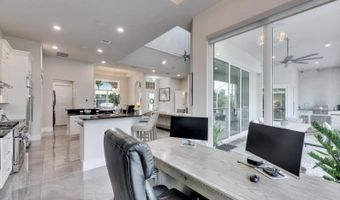 706 Manns Harbor Dr, Apollo Beach, FL 33572