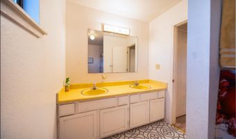 3306 Sunnyview Ave, Carlsbad, NM 88220