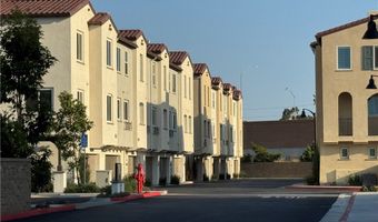 2750 W 182nd St 112, Torrance, CA 90504