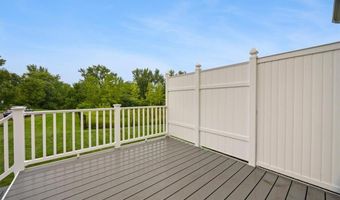 16 Streamview Dr 16, Cumberland, RI 02864