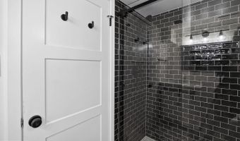 8923 BATTERY Pl #24, Bethesda, MD 20814