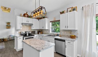 498 WEKIVA CREST Dr, Apopka, FL 32712
