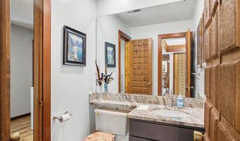 540 Roundtree Dr NE, Ada, MI 49301
