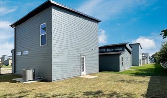 821 Reading Railroad Ln, Bentonville, AR 72713