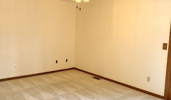 3055 Glenfinnan Dr, Albany, OH 45710