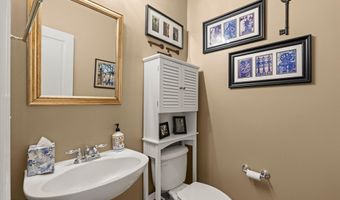 6 White Pond Blvd, Beaufort, SC 29902