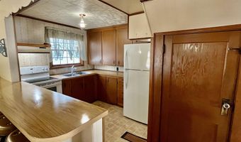 86 Spruce St, Berlin, NH 03570