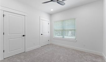 17 Westmorland Dr, Bella Vista, AR 72714