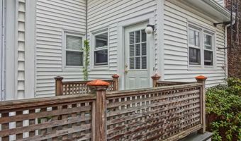 16 Mann Ave 2, Newport, RI 02840