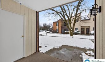 991 Village Round H, Allentown, PA 18106