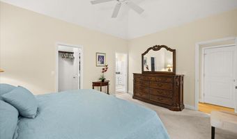 22 Prestwick Rd 22, Bourne, MA 02532