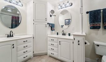 2213 SUNRISE Dr, Appleton, WI 54914
