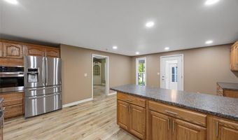 204 N Huber St, Anamosa, IA 52205