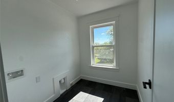 100 8th St, Adair, IA 50002