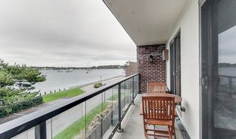 317 America St, Newport, RI 02840