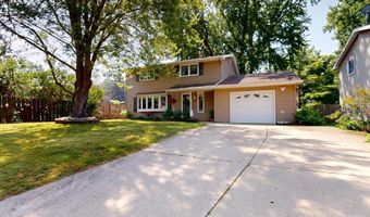 826 Minnie Maddern St, Albert Lea, MN 56007