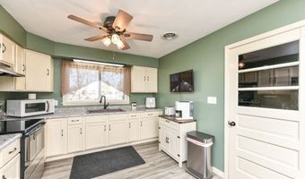 206 Winding Dr, Alexandria, IN 46001