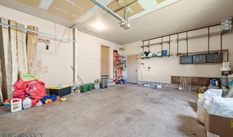 704 Mayfair Dr, Belgrade, MT 59714