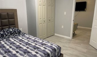 2485 HIGHLAND ACRES Dr B, Clearwater, FL 33761