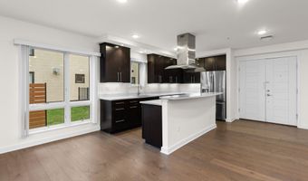 460 W Stadium Blvd, Ann Arbor, MI 48103