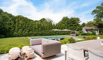 228 Town Ln, Amagansett, NY 11930