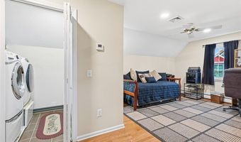 11 Southbury Rd, Cumberland, RI 02864