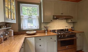 1665 Frazier Hill Rd, Benson, VT 05731