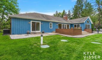 1585 River Oaks Dr SE, Ada, MI 49301
