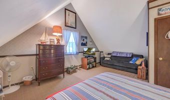 106 Burnshaw Ln, Albrightsville, PA 18210