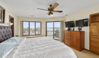 221 Smith St, Atlantic Beach, NC 28512