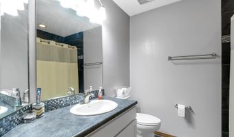 4650 Farmstead Ct, Bel Aire, KS 67220