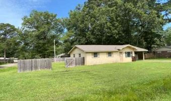 420 Woodward St, Amory, MS 38821