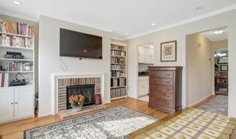 6701 WASHINGTON Blvd B, Arlington, VA 22213