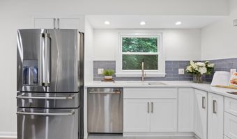 5610 SHADE TREE Ln, Alexandria, VA 22310