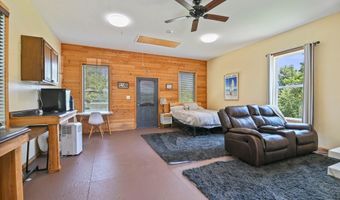 722 Lakeshore Dr, Autaugaville, AL 36003