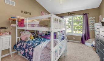 2316 Loop Rd, Algonquin, IL 60102