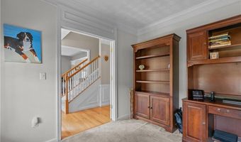 123 CASTLE ROCKS Rd, Warwick, RI 02886