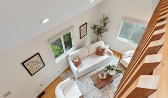 1 Heather Hill Rd, Acton, MA 01720